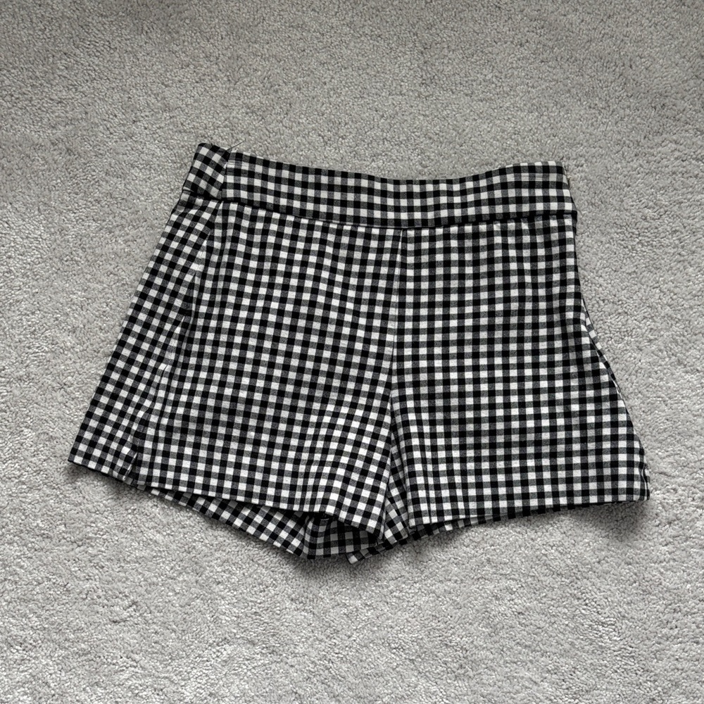 Black and white checkered short